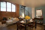 1-bedroom apartment at Shadyside Commons Apartments in Pittsburgh